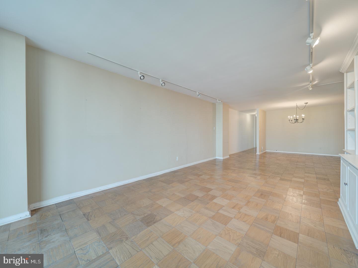 THE KENWOOD - Residential