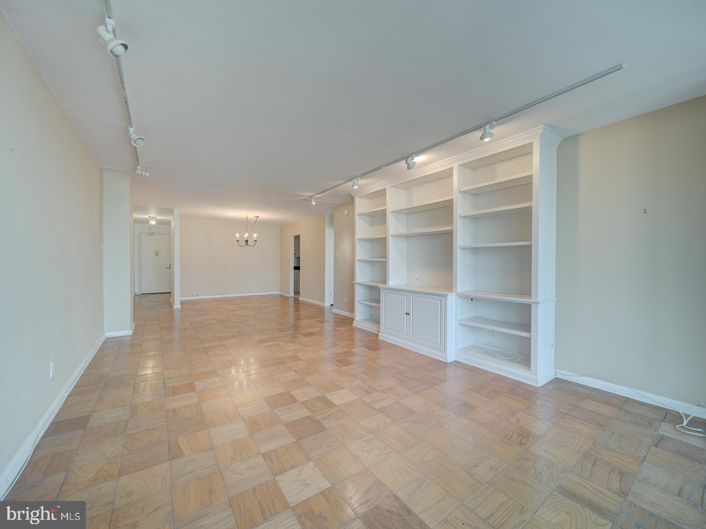 THE KENWOOD - Residential