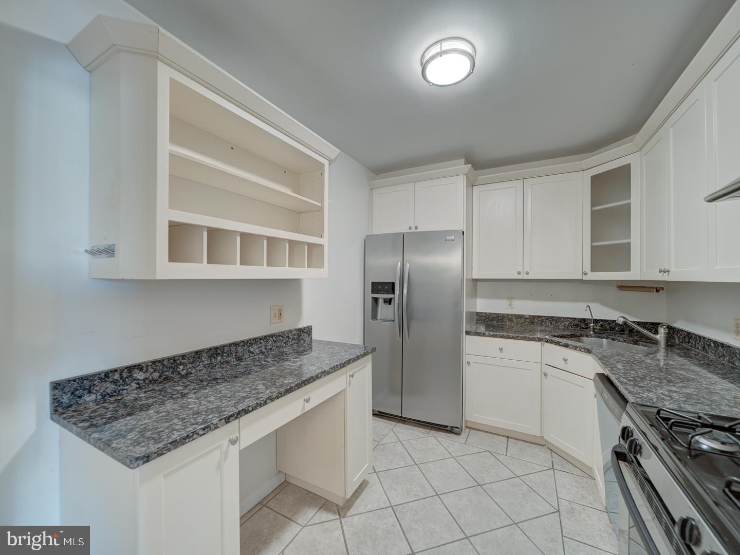 THE KENWOOD - Residential