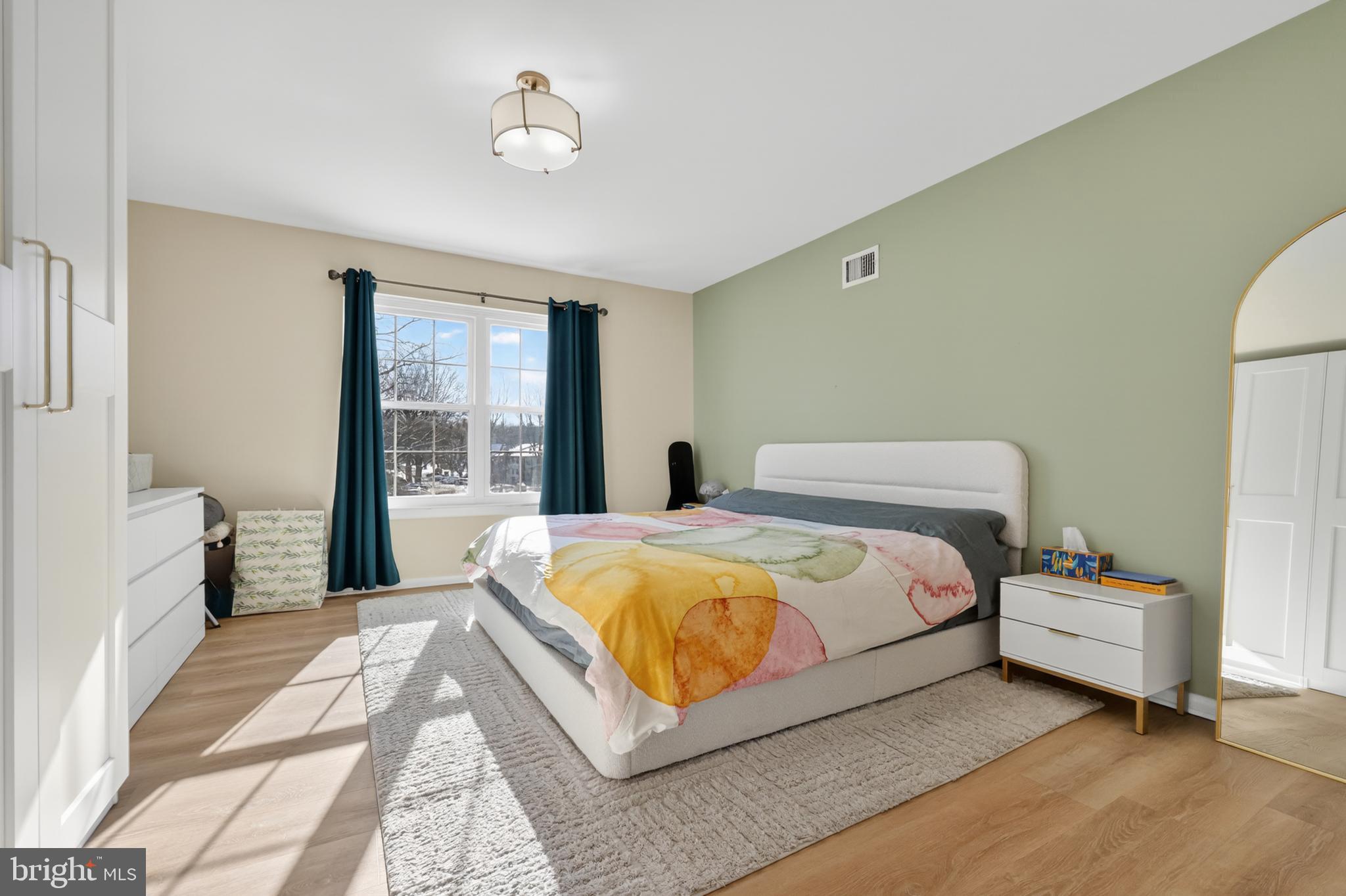 GLENHARDIE CONDOS - Residential