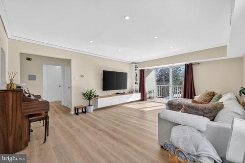 Condo For Sale - 419 Drummers Lane #419<br/> WAYNE, PA 19087