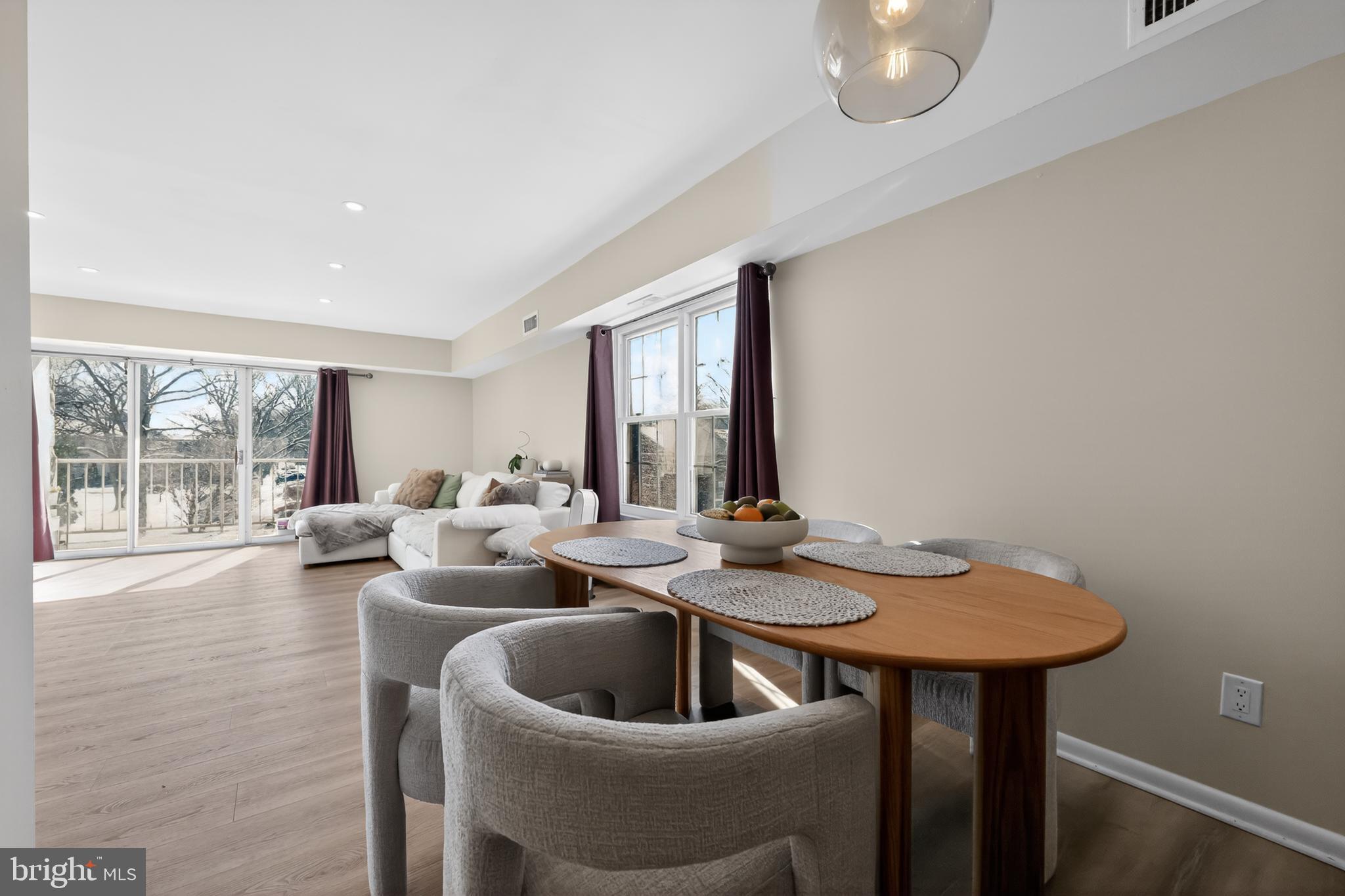 GLENHARDIE CONDOS - Residential