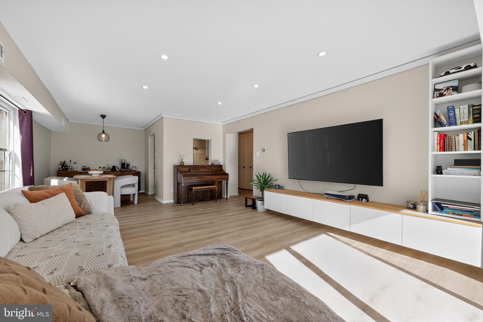 GLENHARDIE CONDOS - Residential