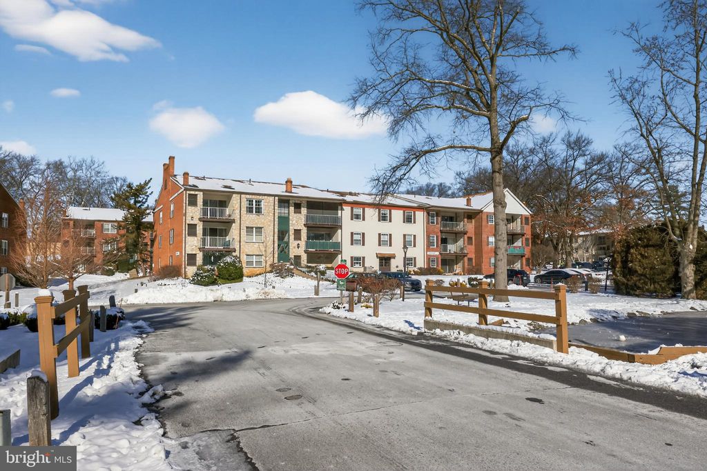 Photo of 419 Drummers Lane #419, WAYNE, PA 19087 (MLS # PACT2116746)