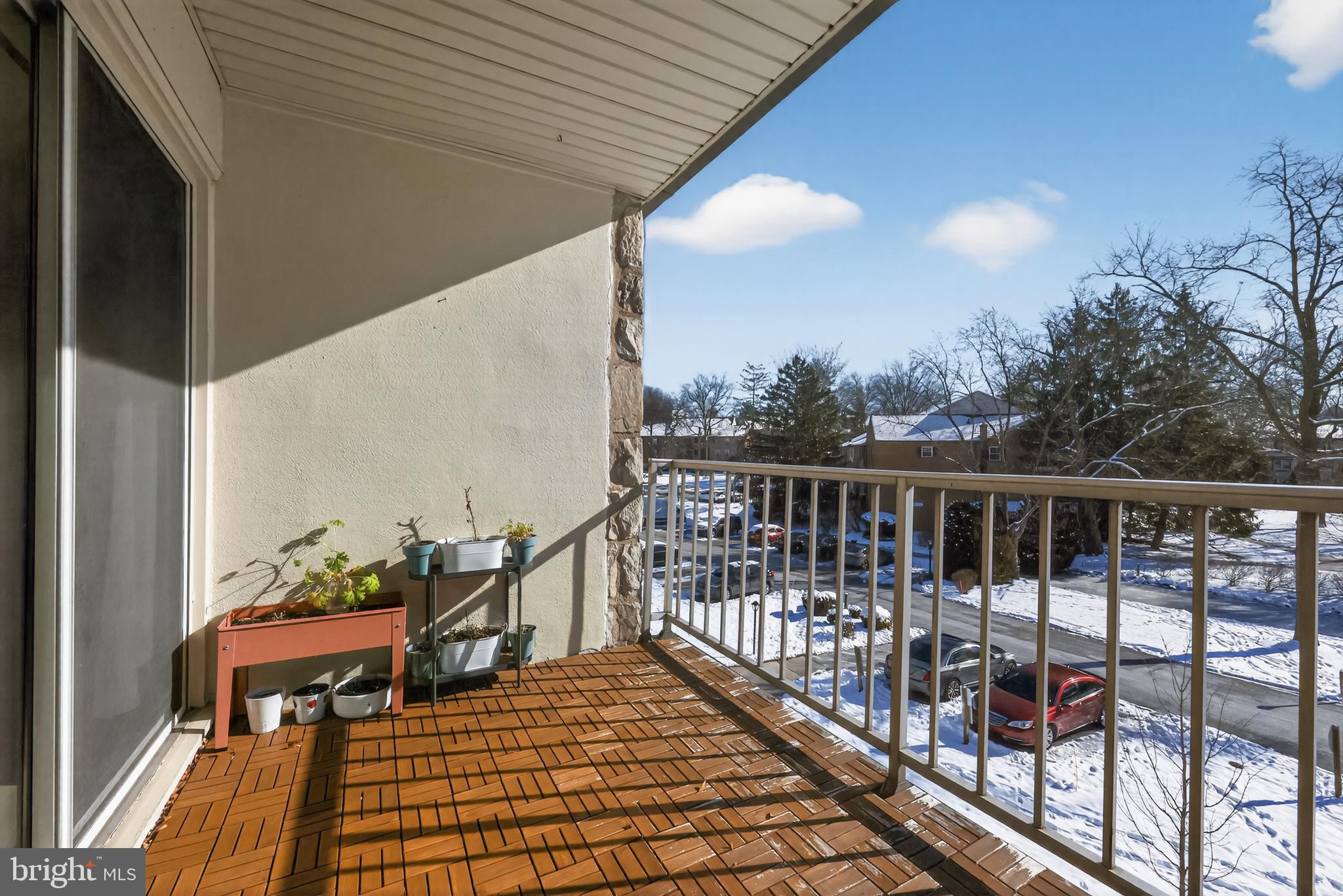 GLENHARDIE CONDOS - Residential