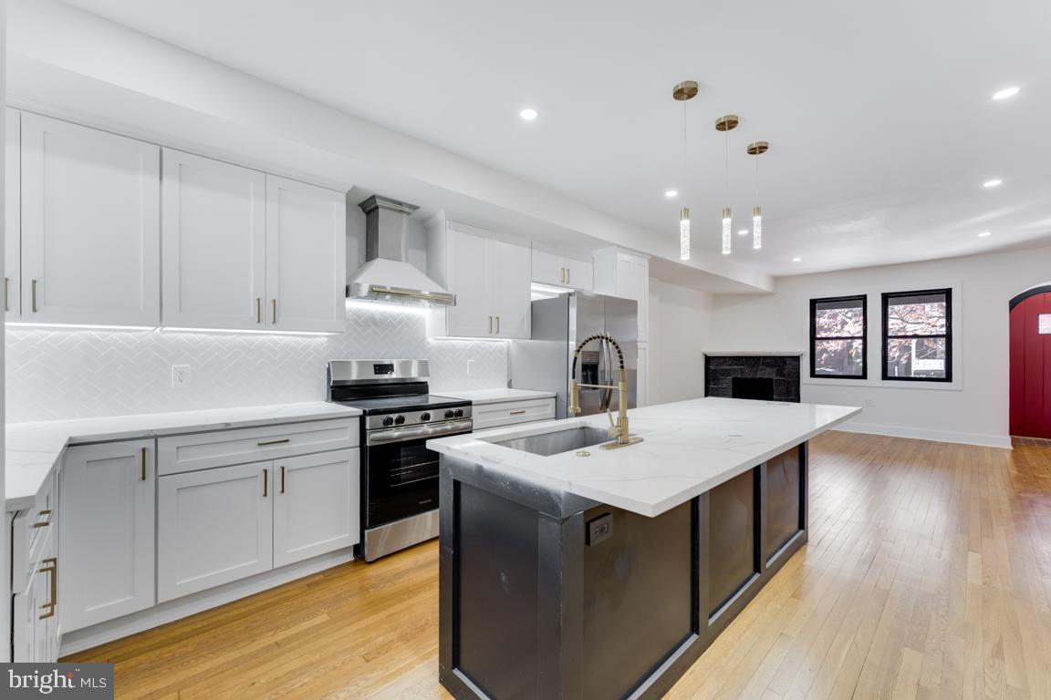 219 JEFFERSON STREET NW