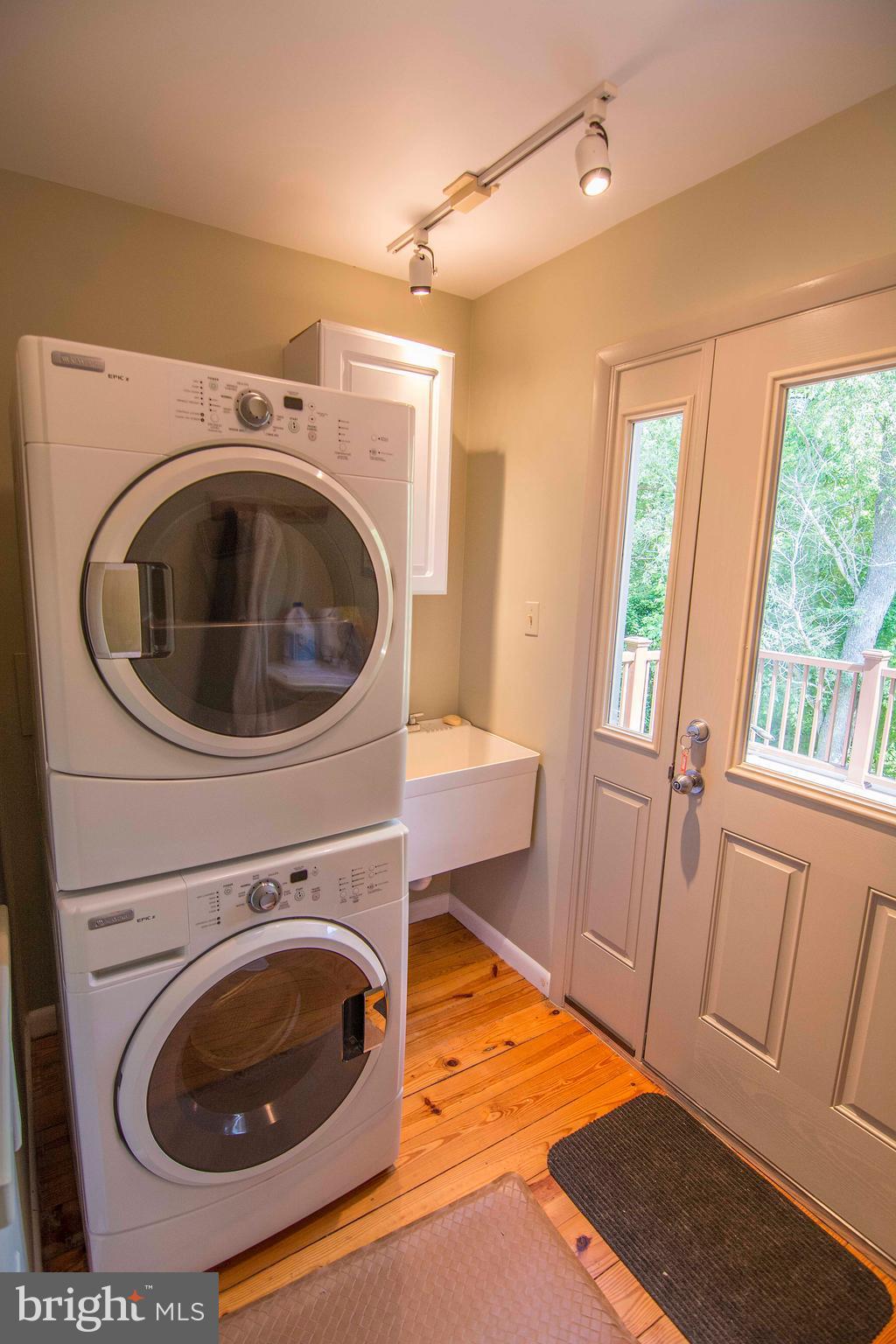 RIVERVIEW ESTATES - Residential