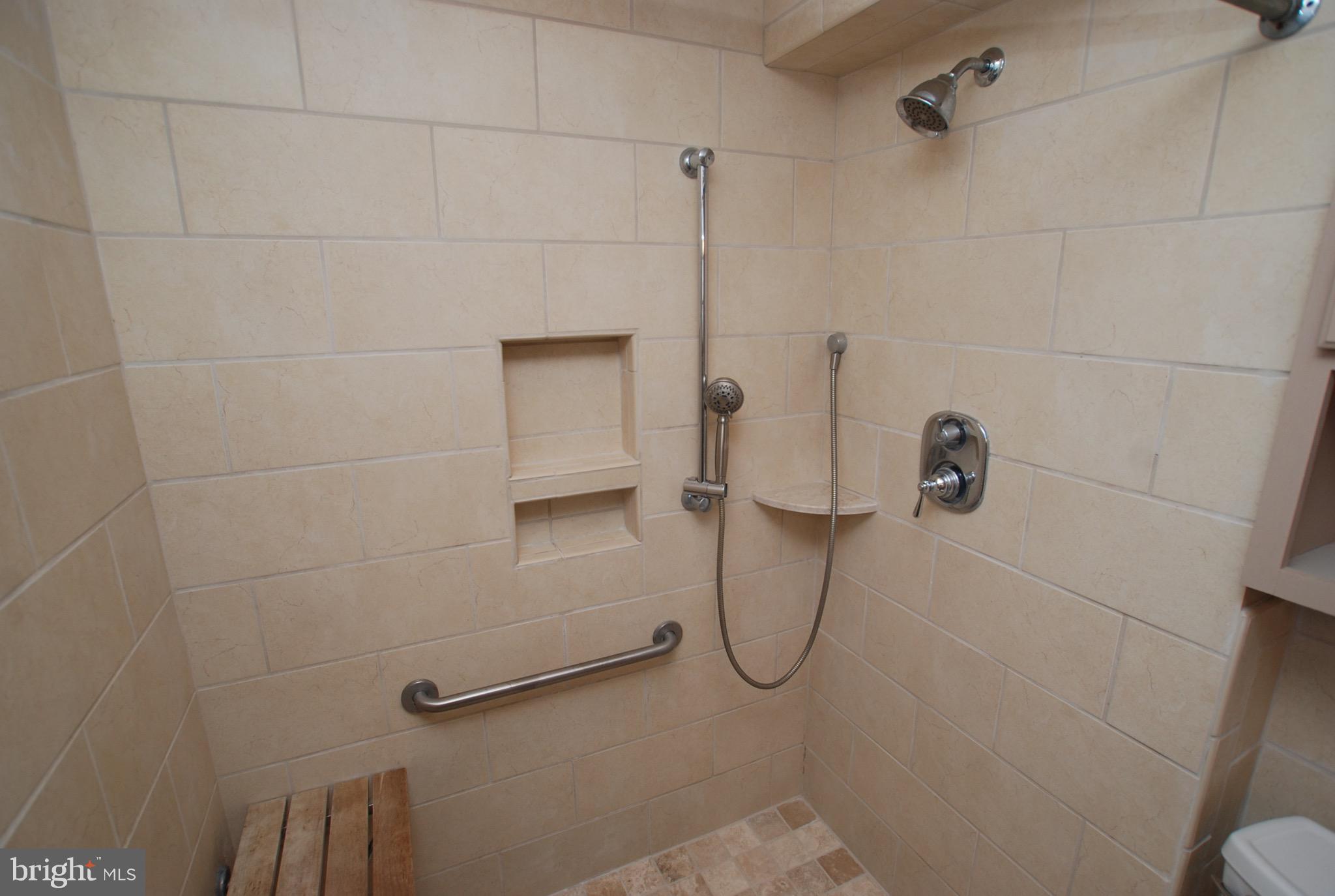 CENTENNIAL STATION - Residential