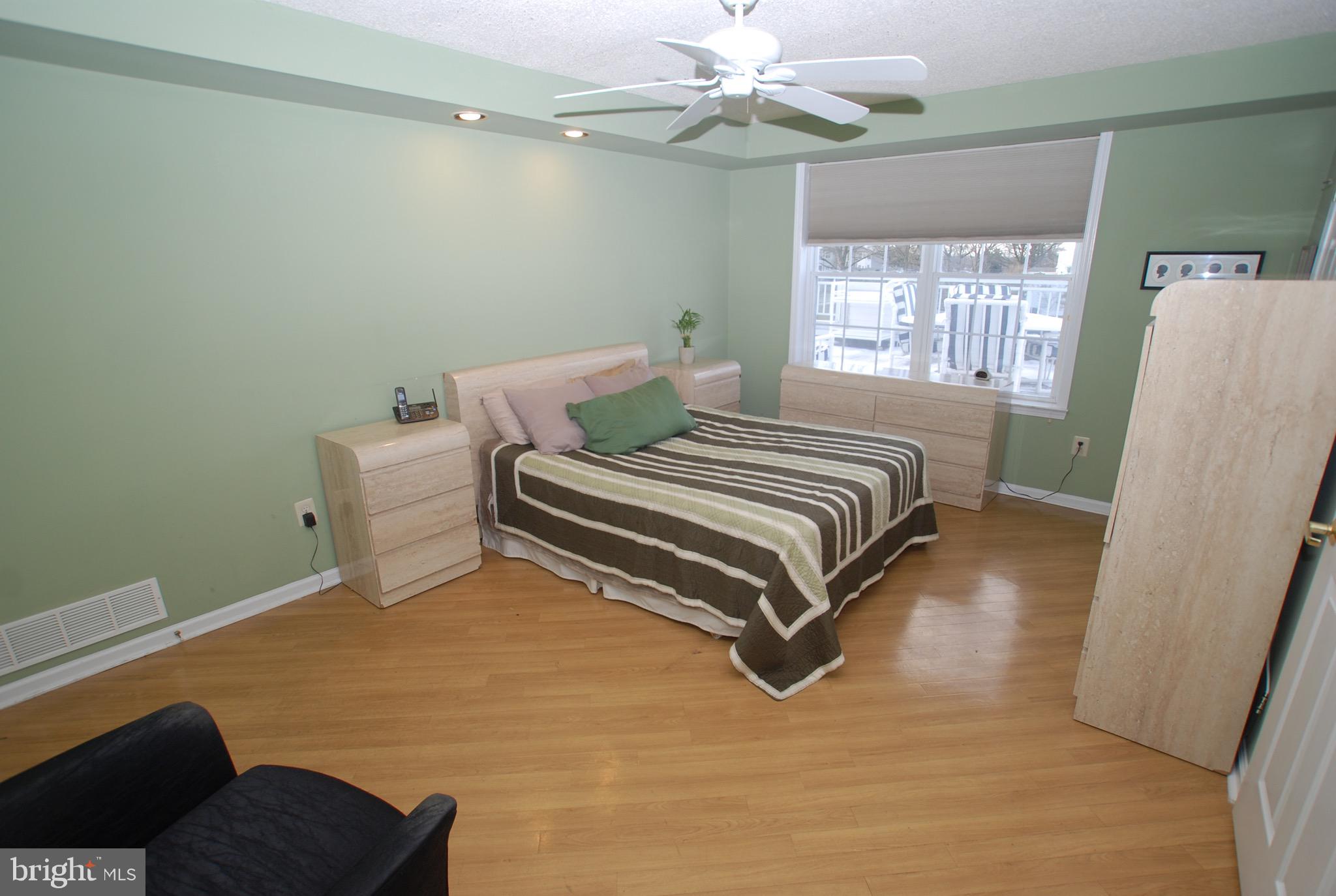 CENTENNIAL STATION - Residential