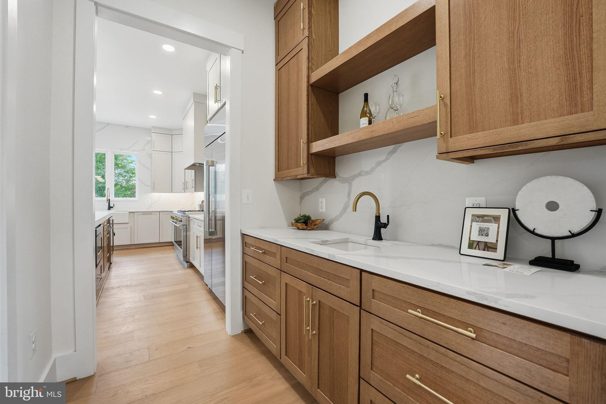 FALLS CHURCH - Residential