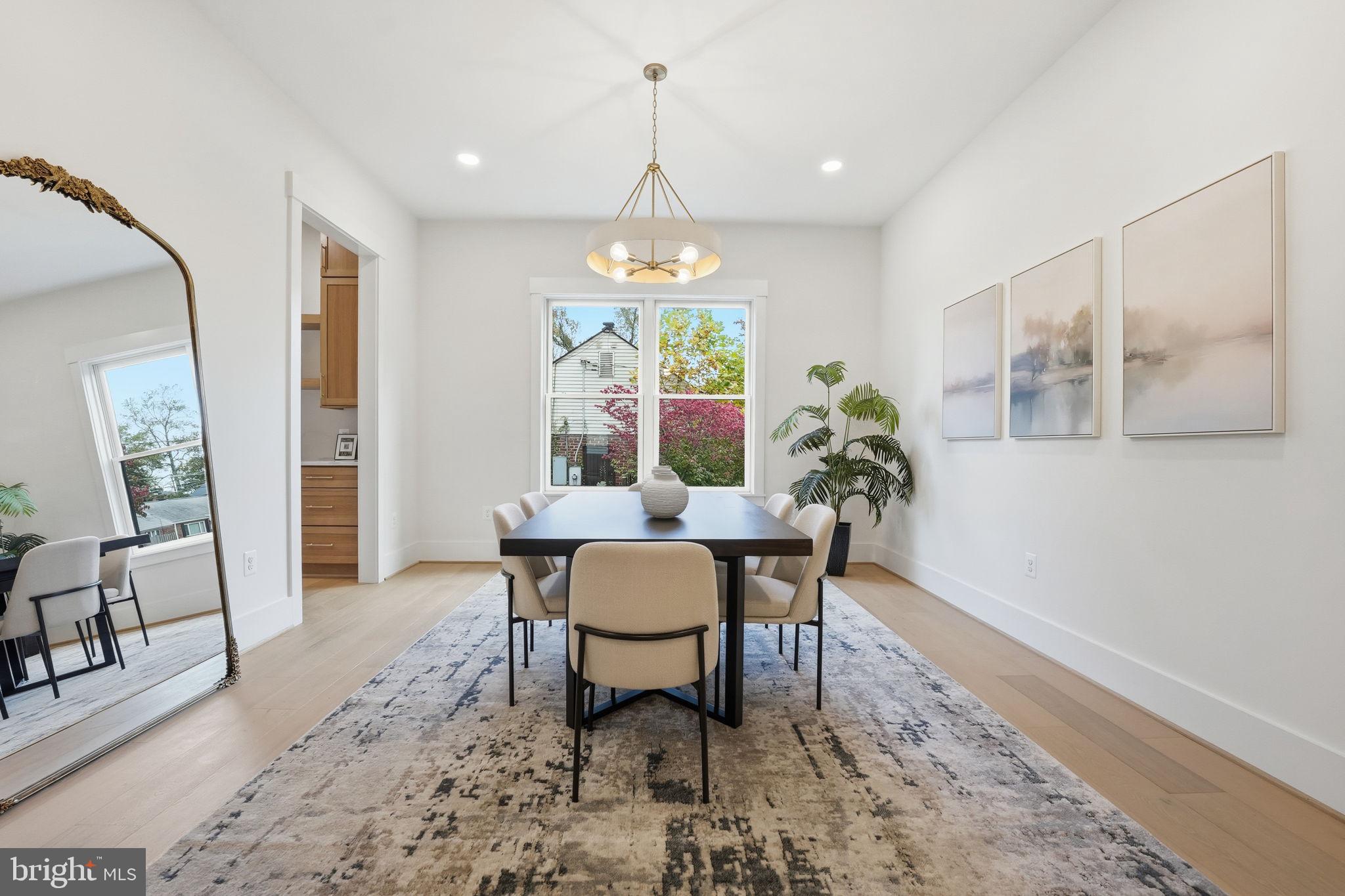 FALLS CHURCH - Residential