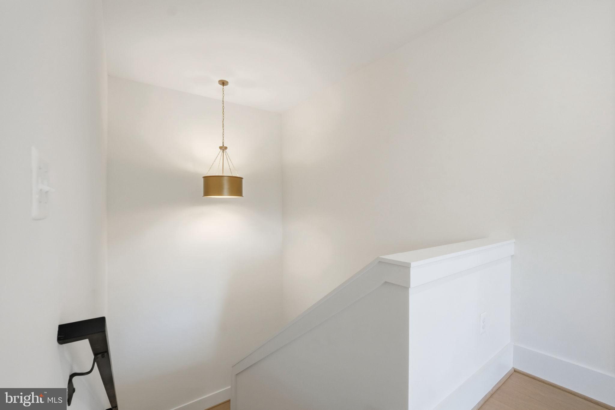 FALLS CHURCH - Residential