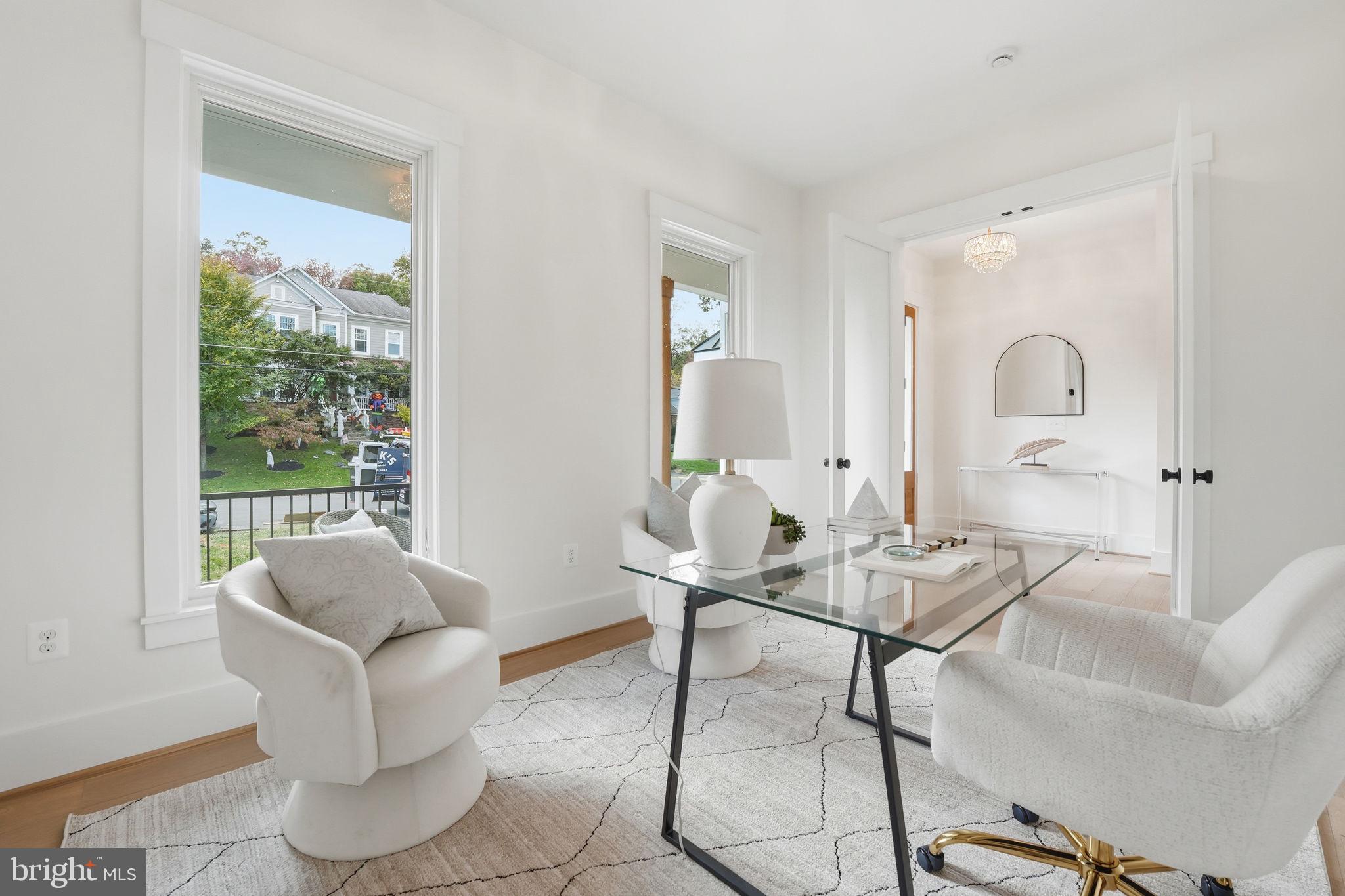 FALLS CHURCH - Residential