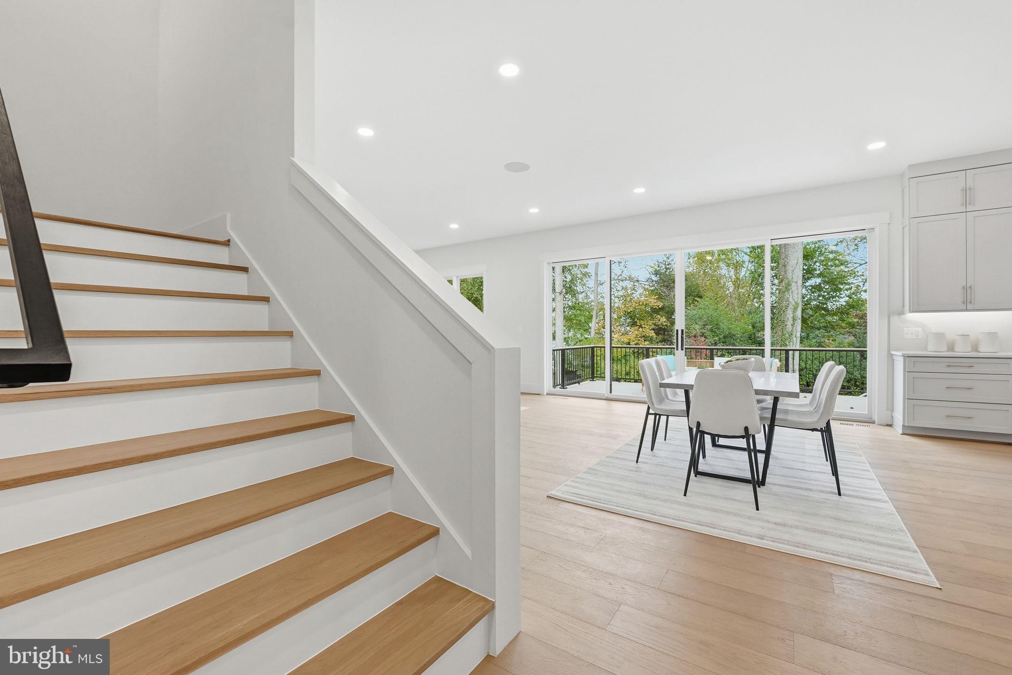 FALLS CHURCH - Residential