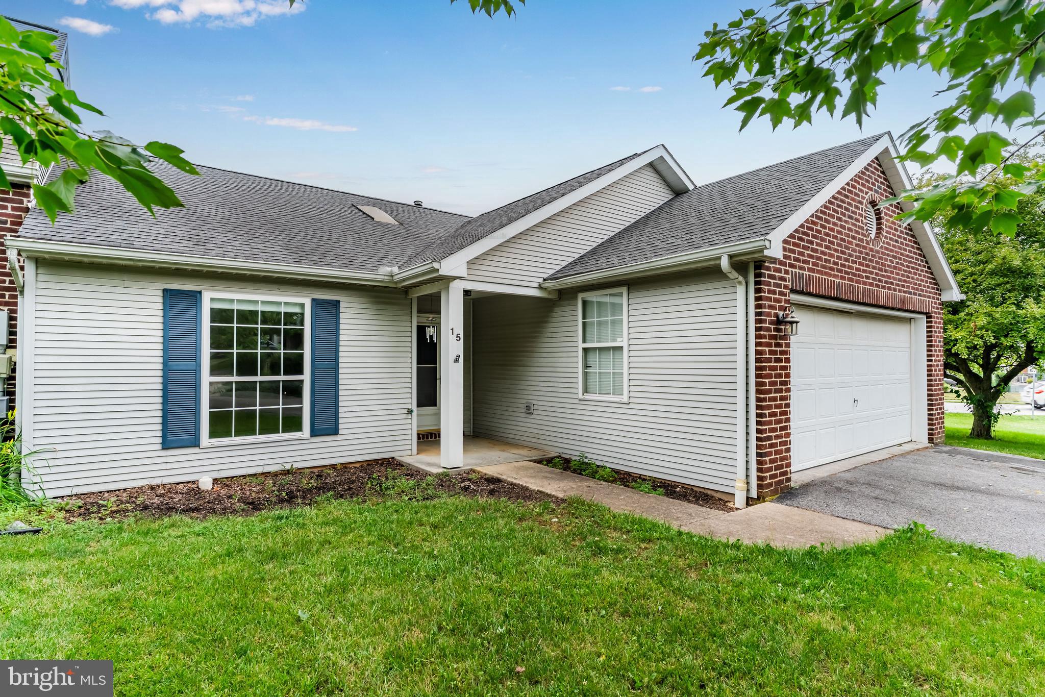 15 THORNHILL COURT