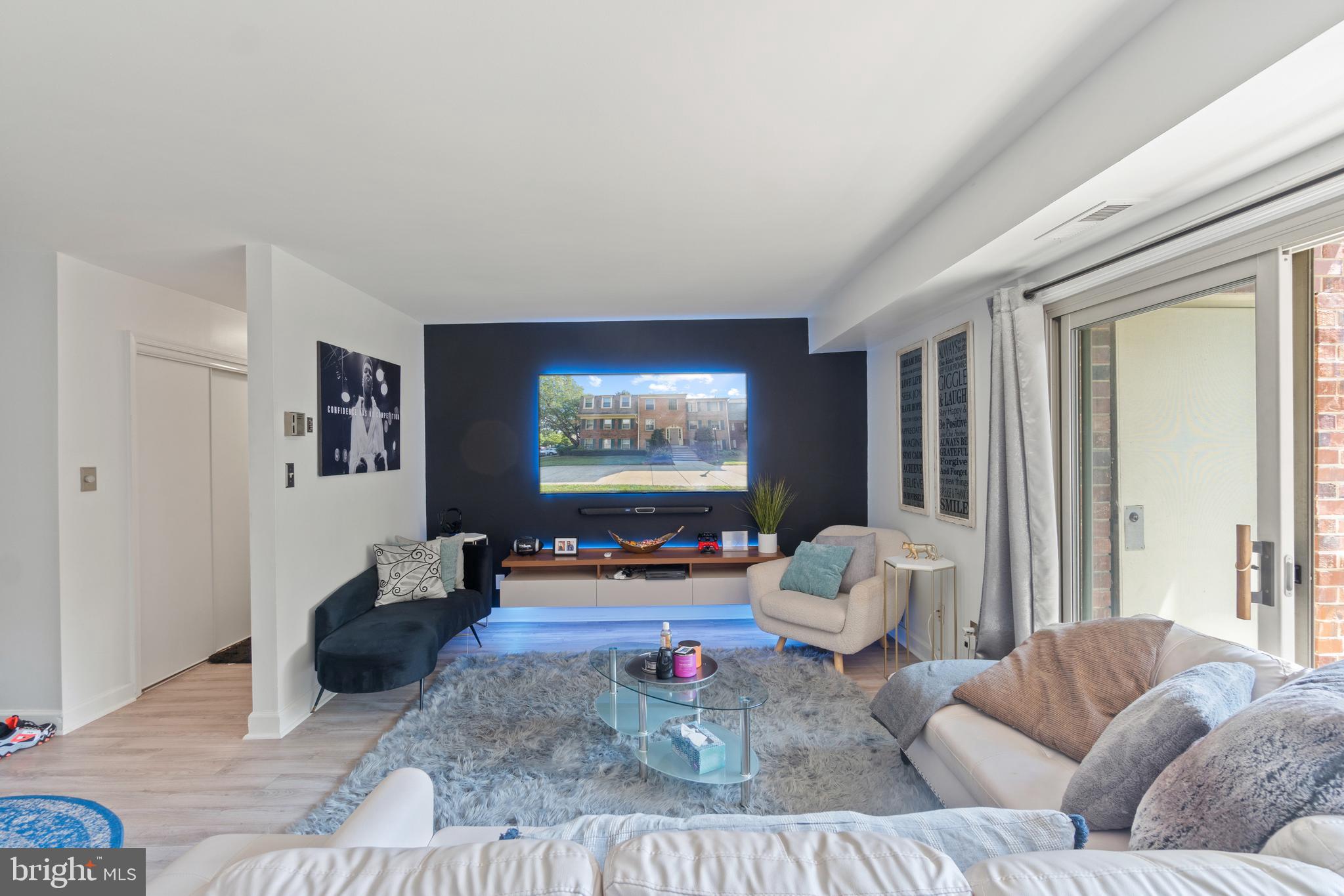 WESTCHESTER PARK - Residential