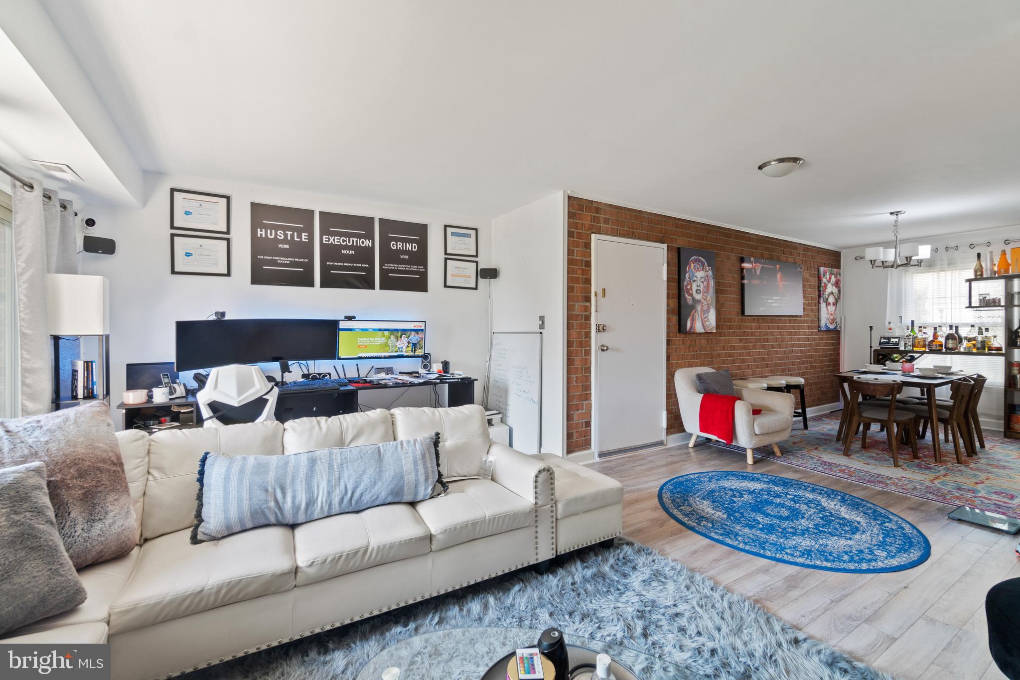 WESTCHESTER PARK - Residential