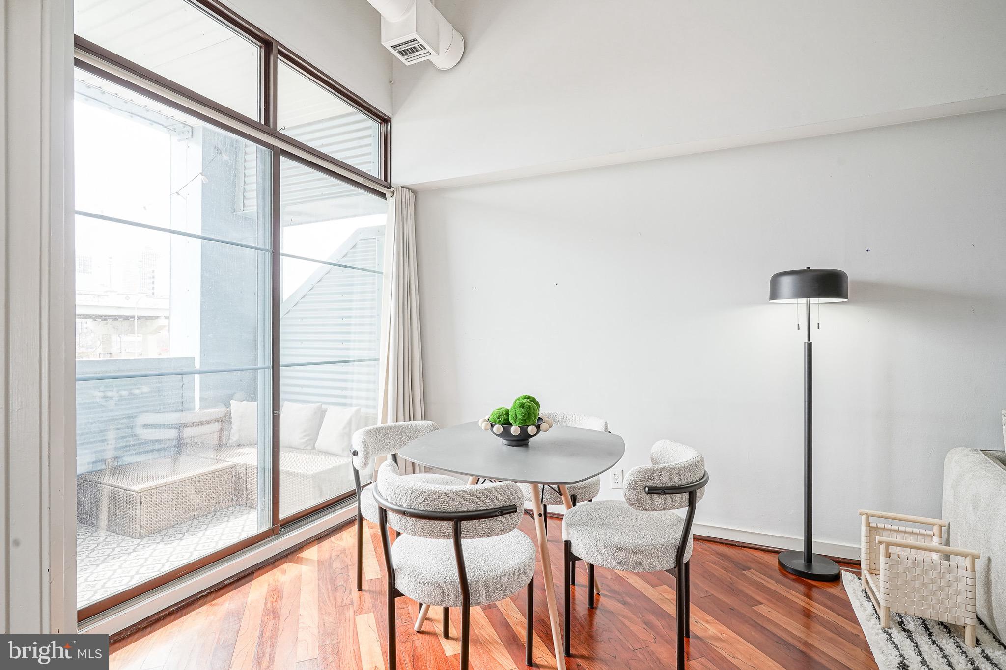 OLD CITY - Residential