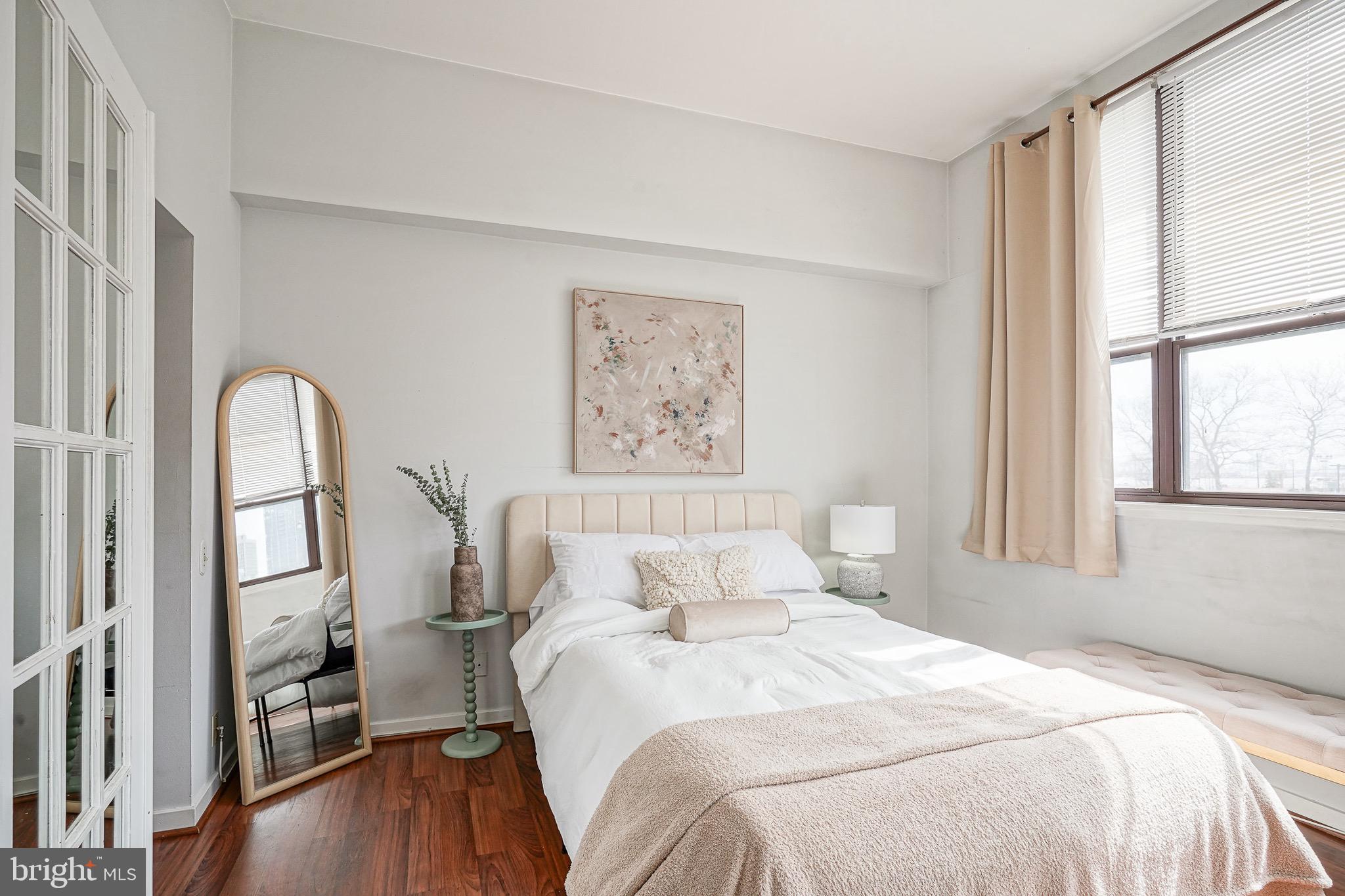 OLD CITY - Residential