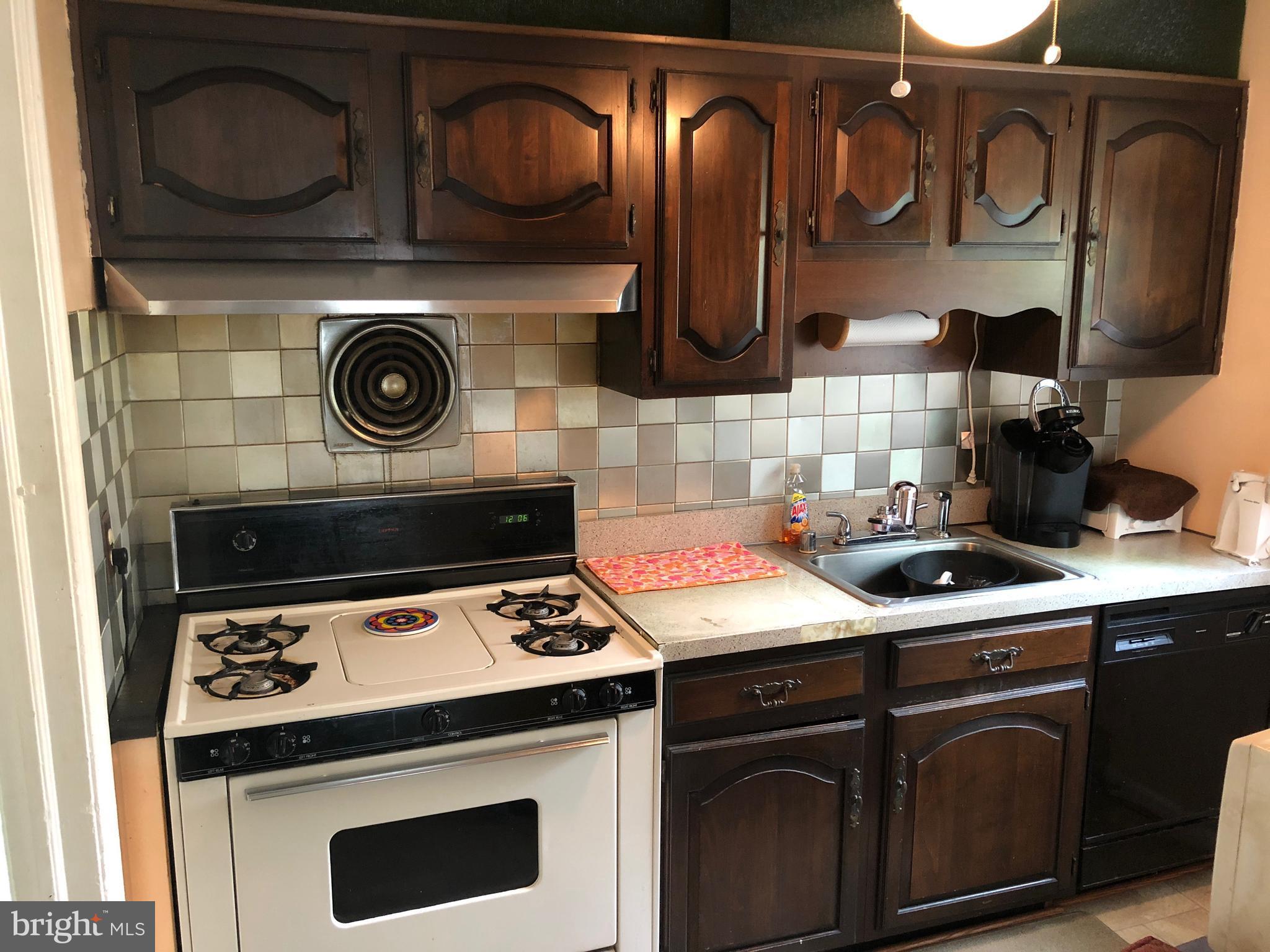 NORTH FORESTVILLE - Residential