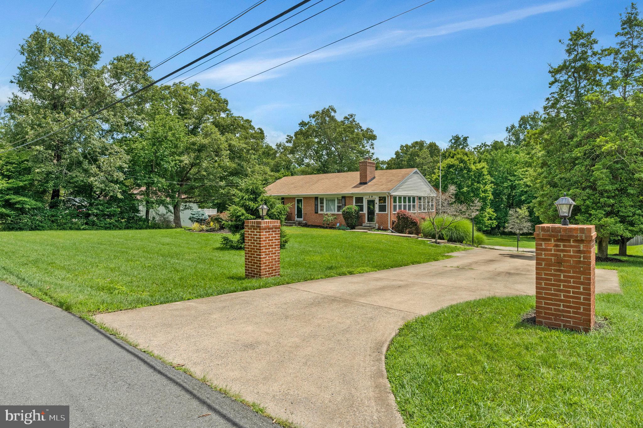 29 CEDAR DRIVE