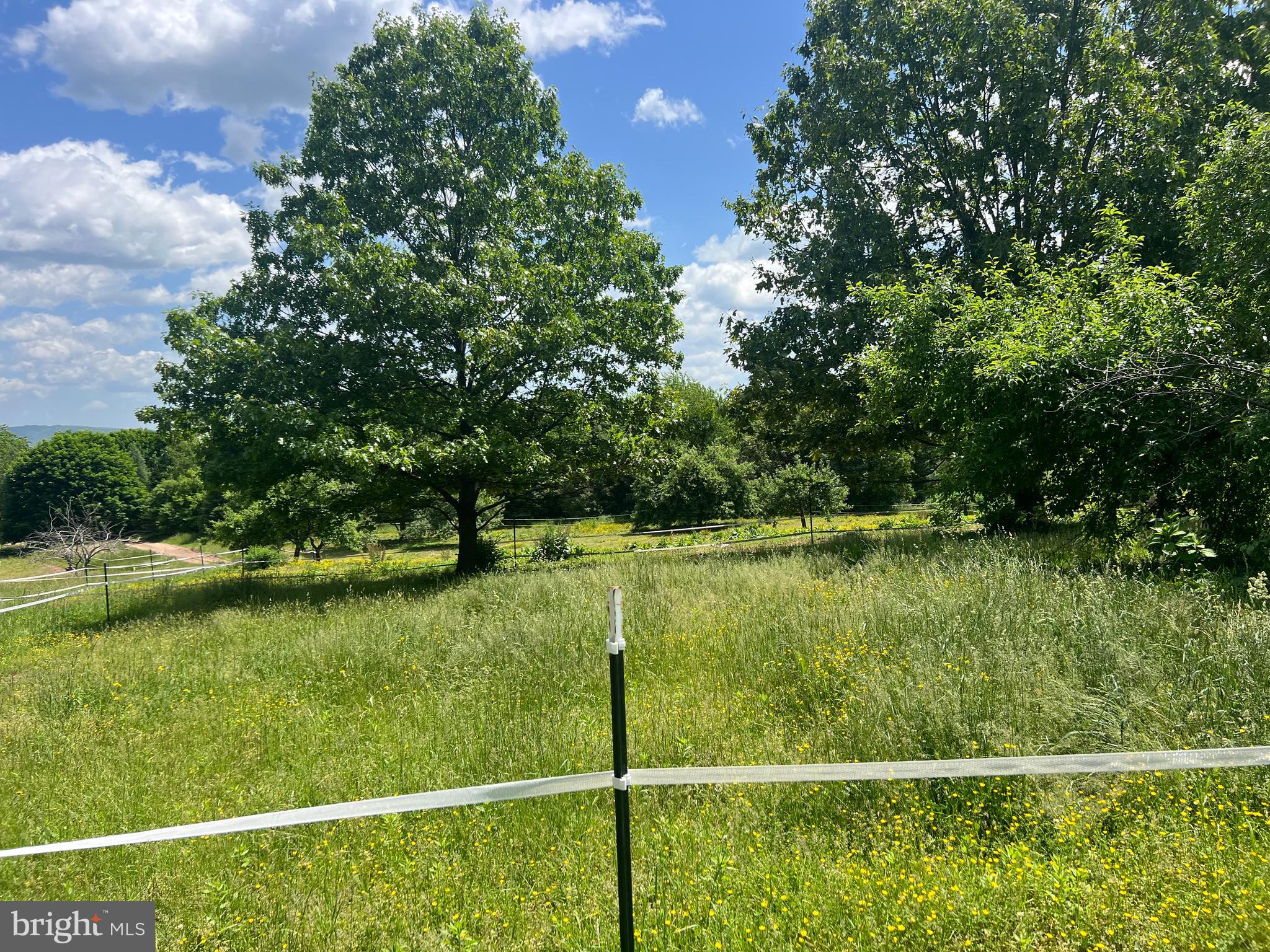 HICKORY CORNER - Residential