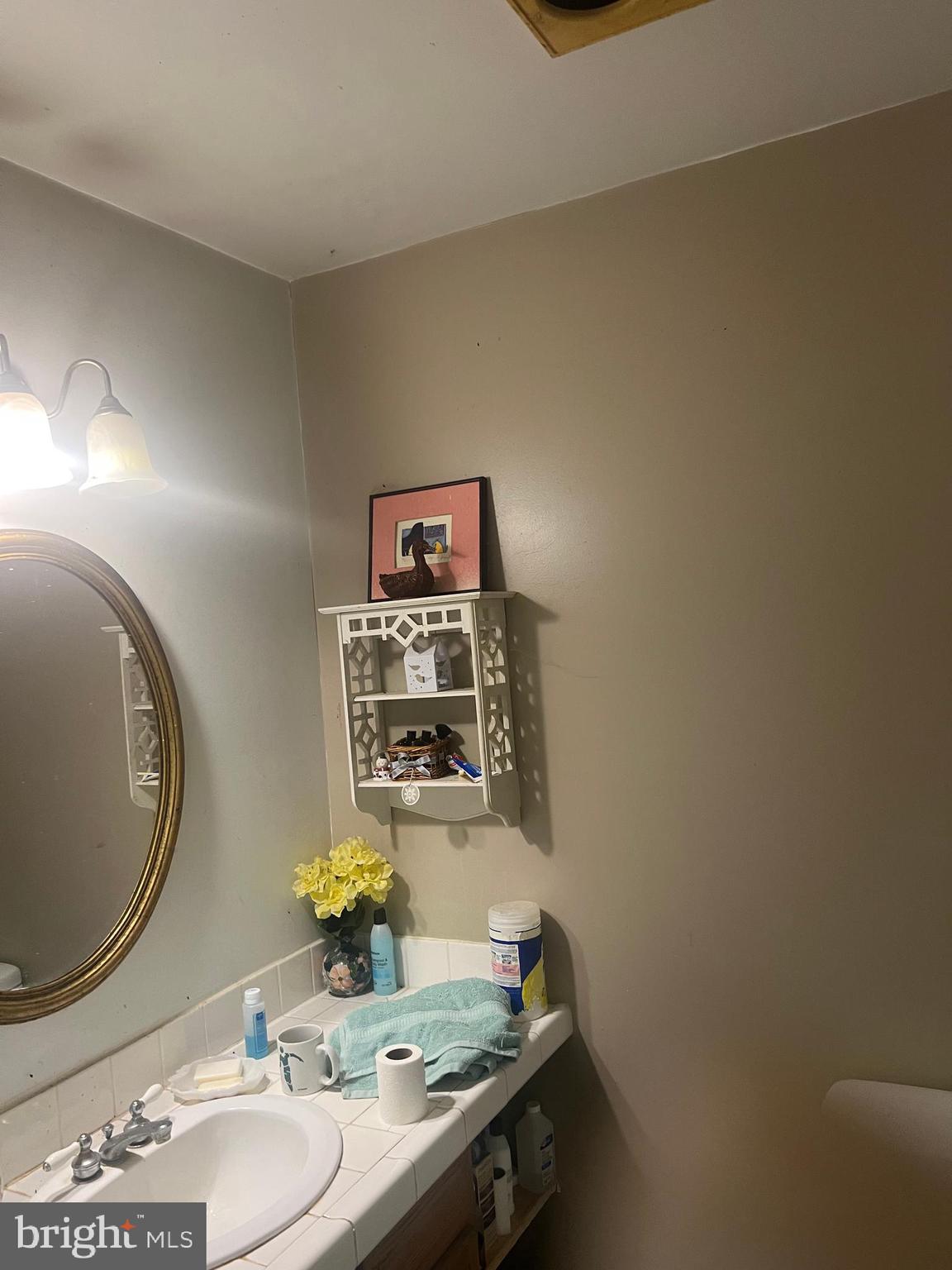 HICKORY CORNER - Residential