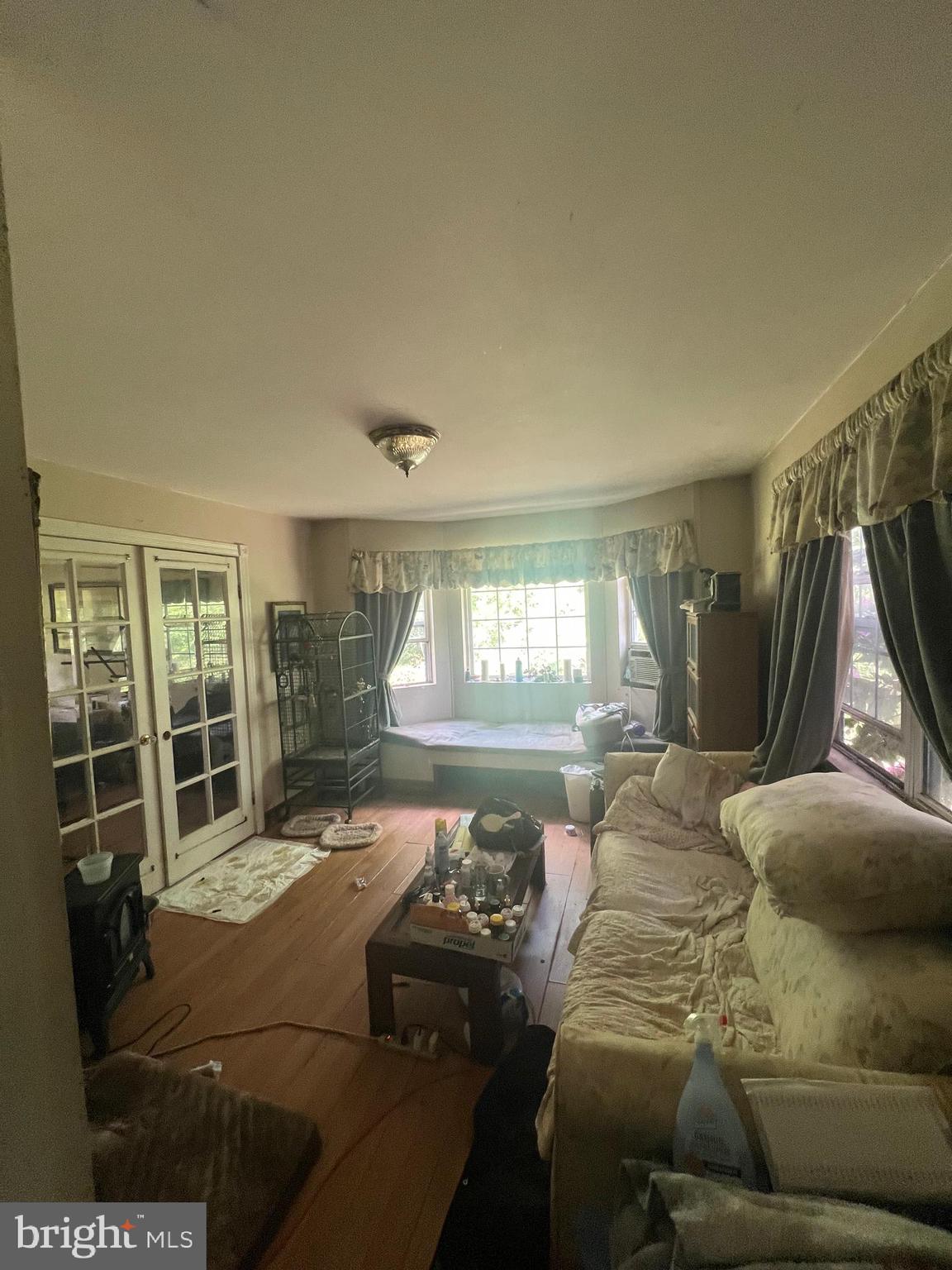 HICKORY CORNER - Residential