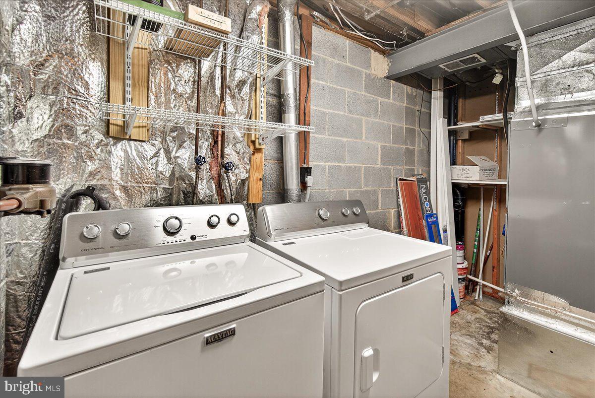 GUNNERS LAKE VILLAGE - Residential