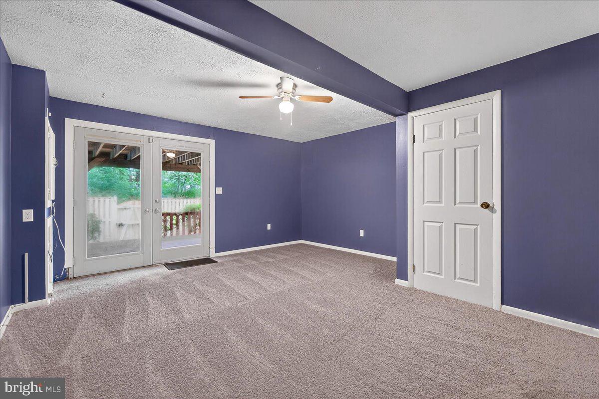 GUNNERS LAKE VILLAGE - Residential