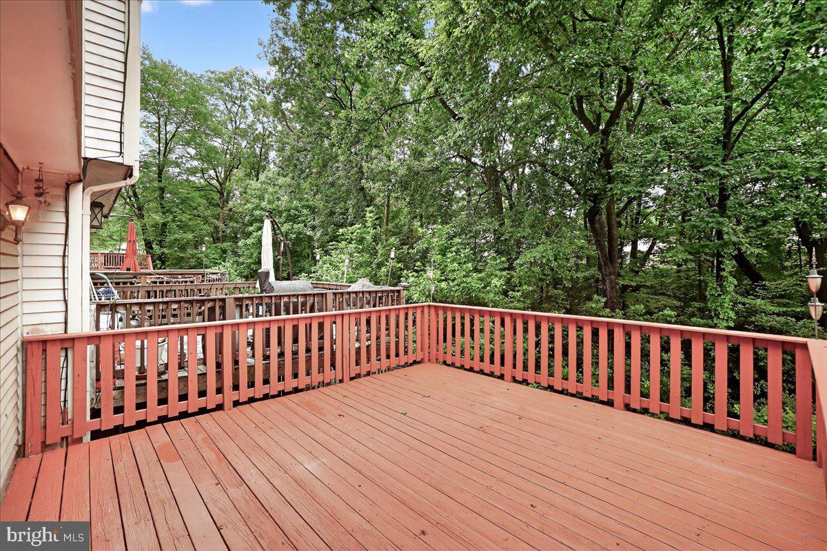 GUNNERS LAKE VILLAGE - Residential