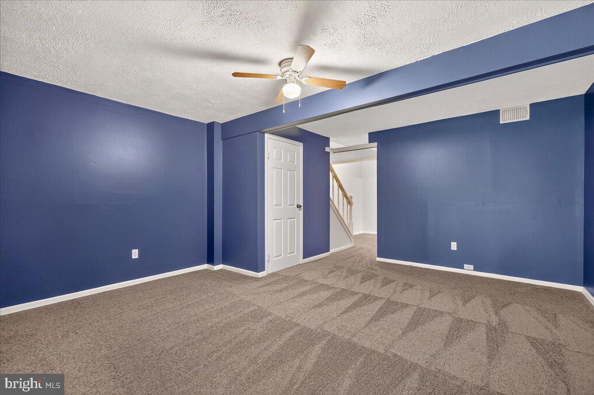 GUNNERS LAKE VILLAGE - Residential