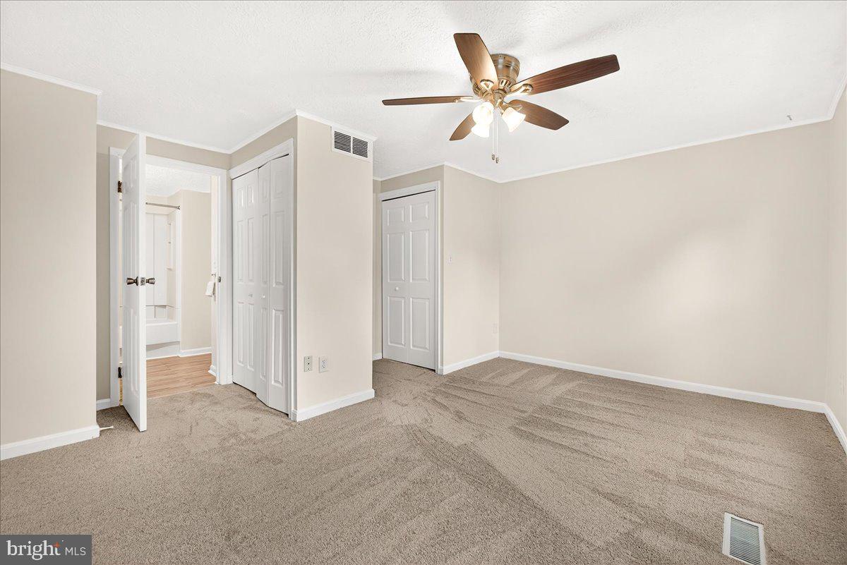 GUNNERS LAKE VILLAGE - Residential