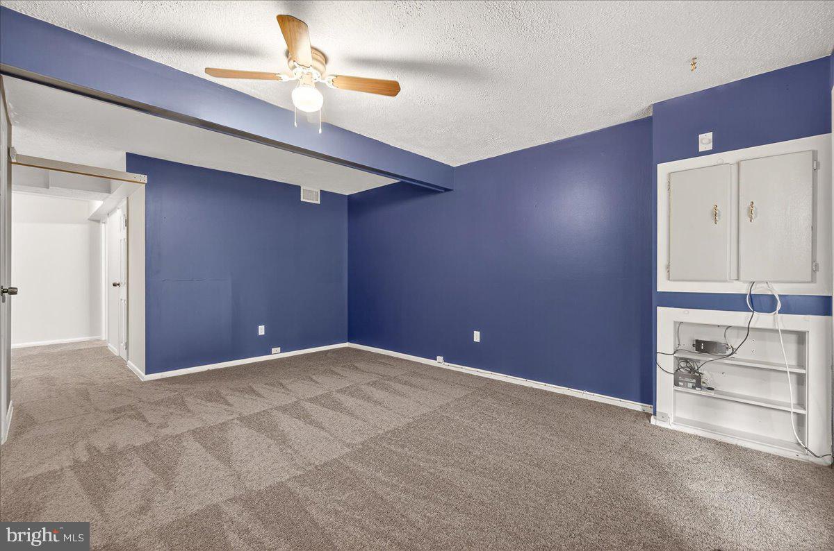 GUNNERS LAKE VILLAGE - Residential