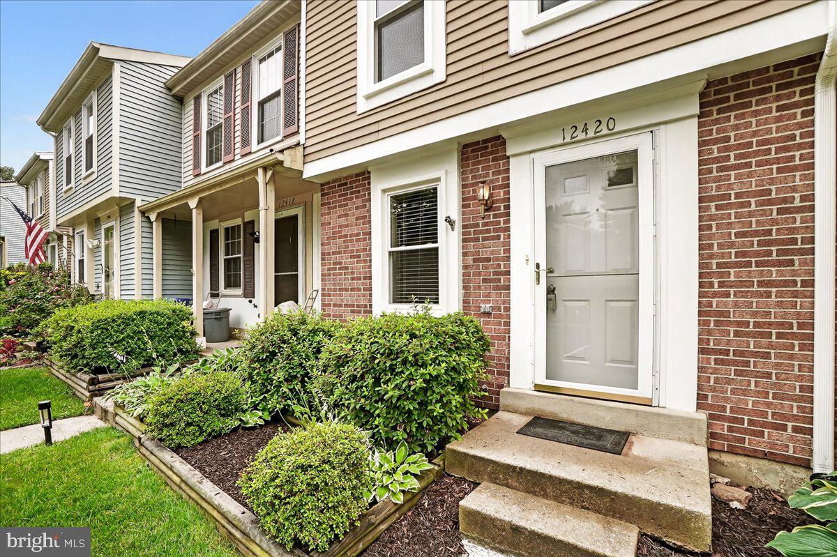 GUNNERS LAKE VILLAGE - Residential