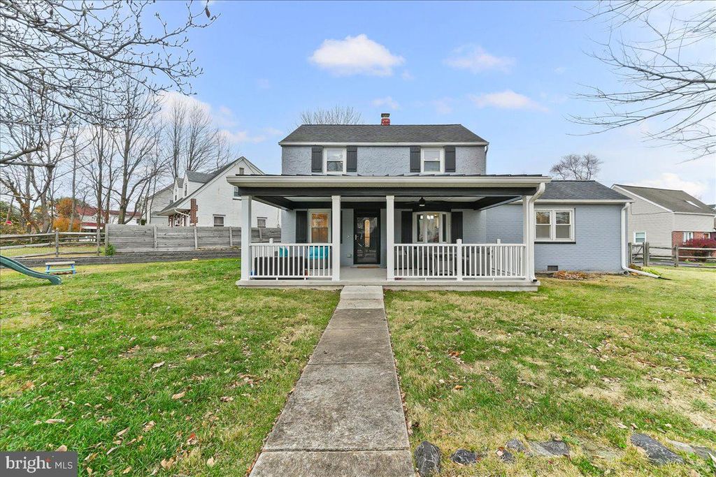 Photo of 2330 Poe Road, SECANE, PA 19018 (MLS # PADE2103990)