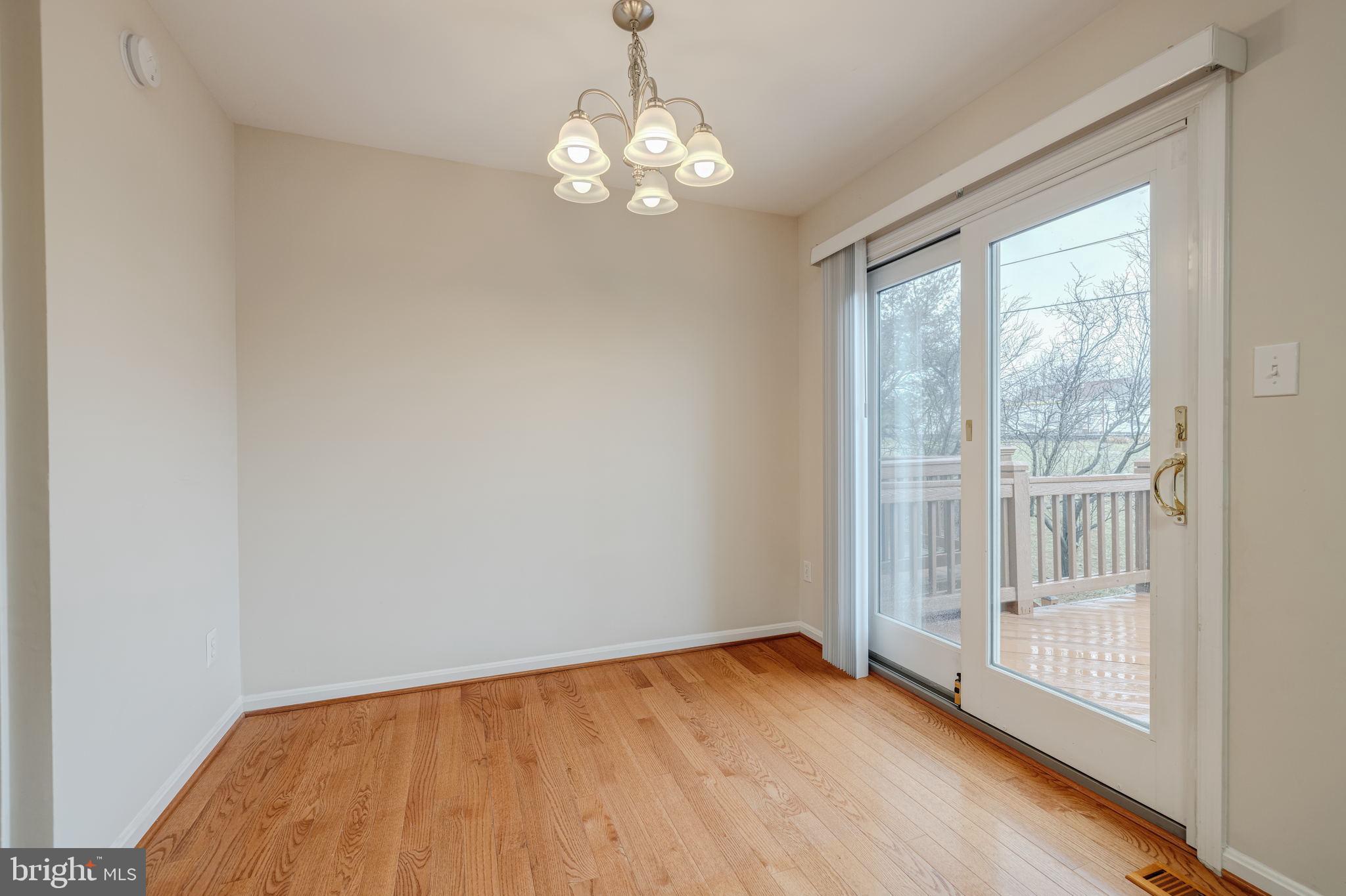 LANDSDOWNE - Residential Lease