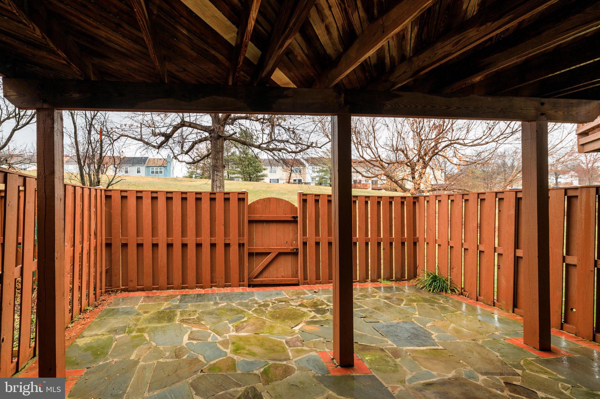 LANDSDOWNE - Residential Lease