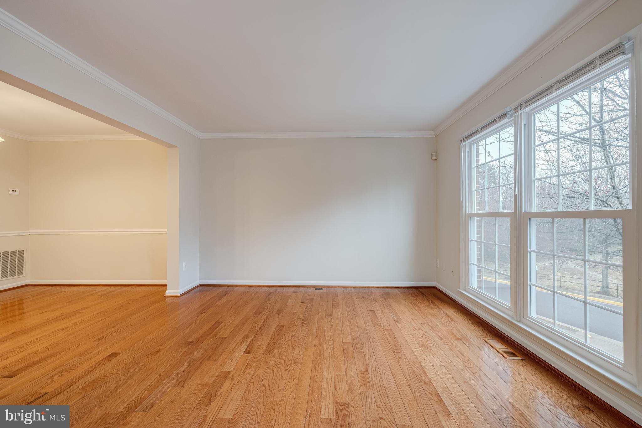 LANDSDOWNE - Residential Lease