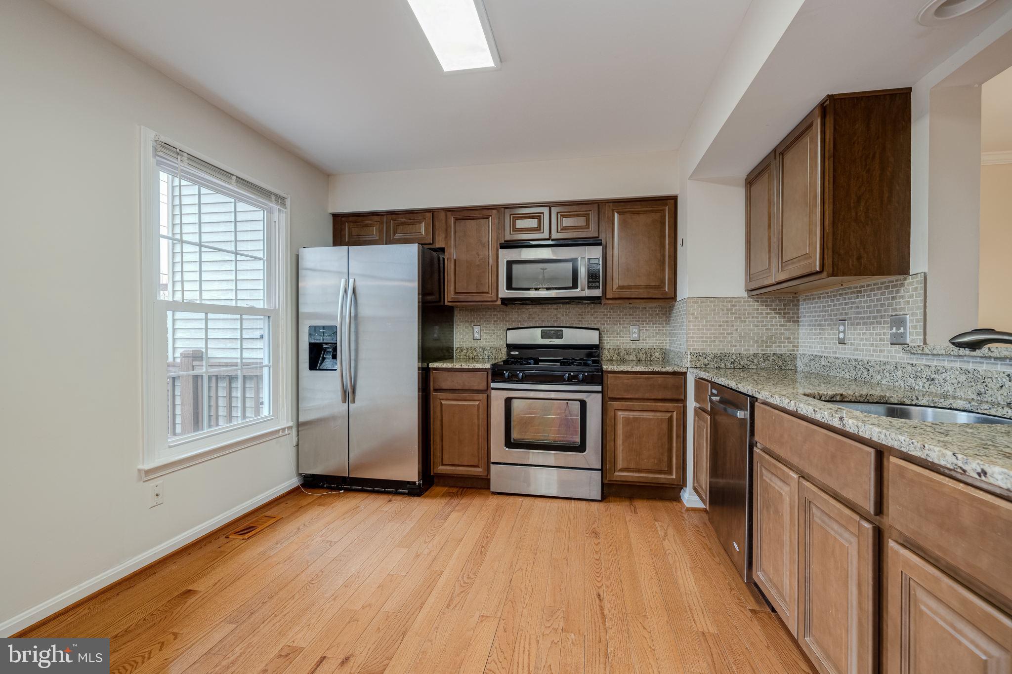 LANDSDOWNE - Residential Lease