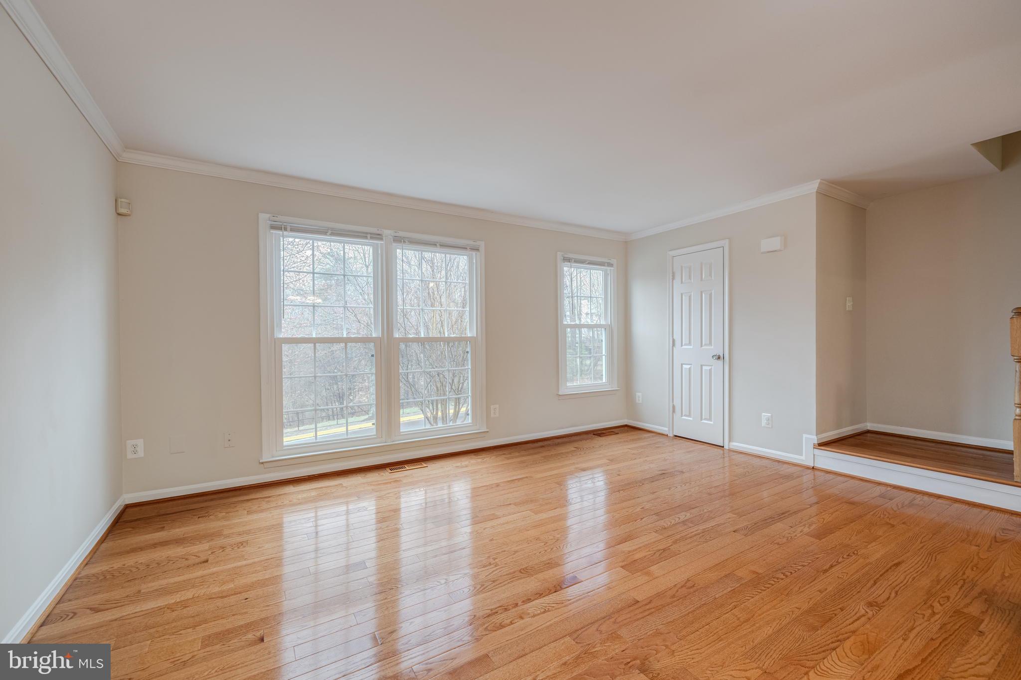 LANDSDOWNE - Residential Lease