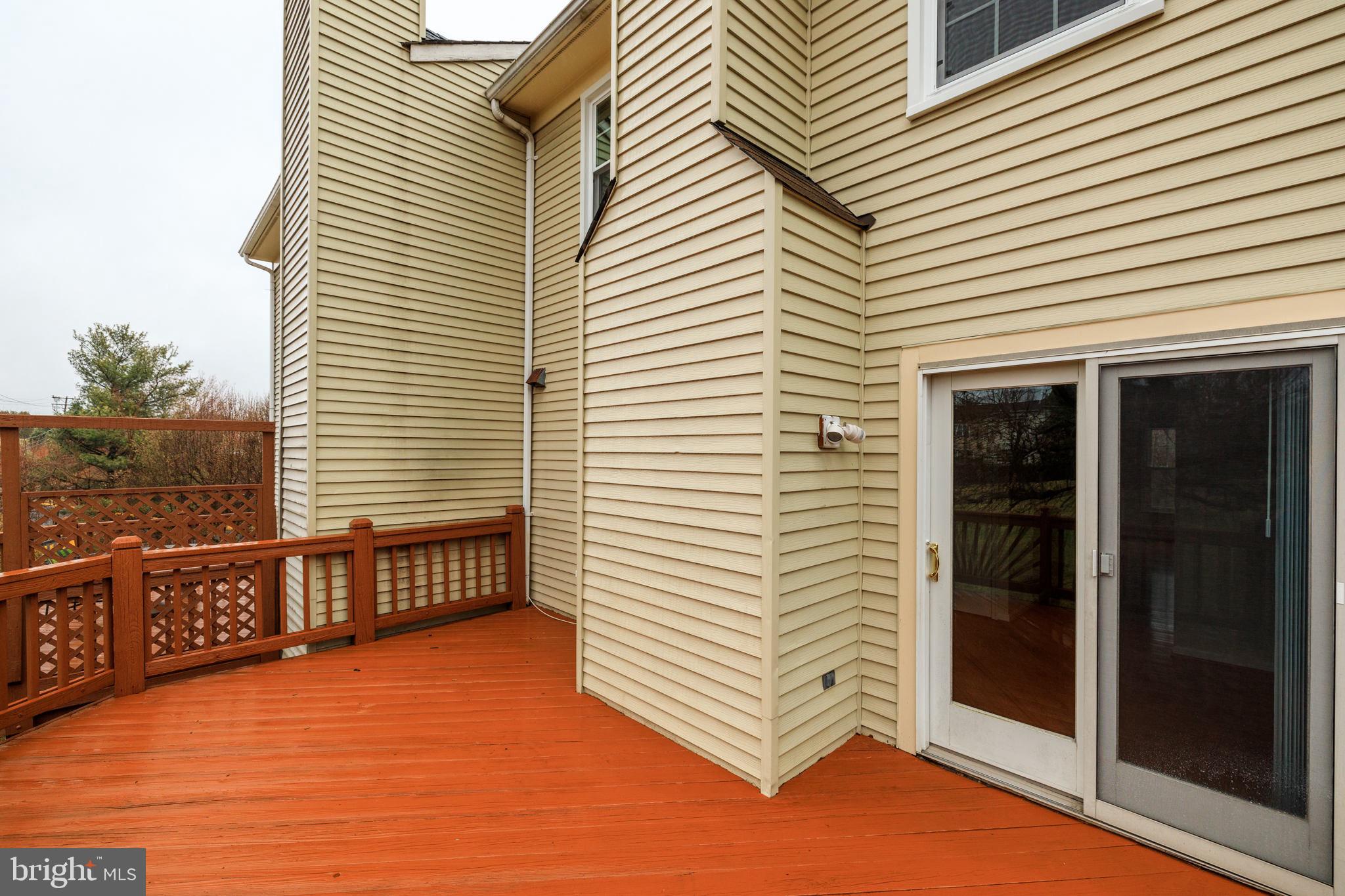 LANDSDOWNE - Residential Lease