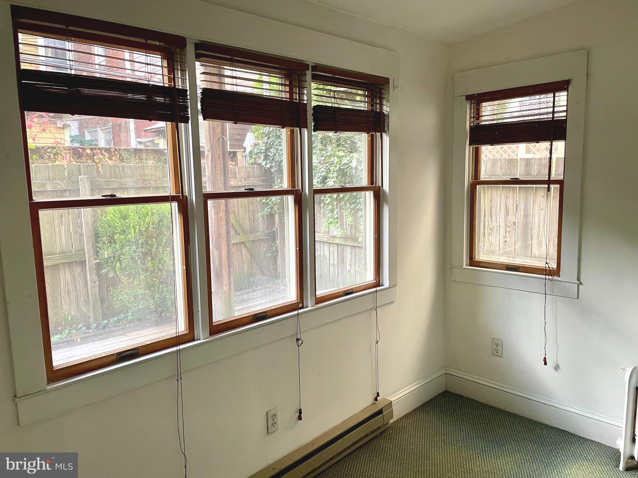 FAIRMOUNT - Residential Lease