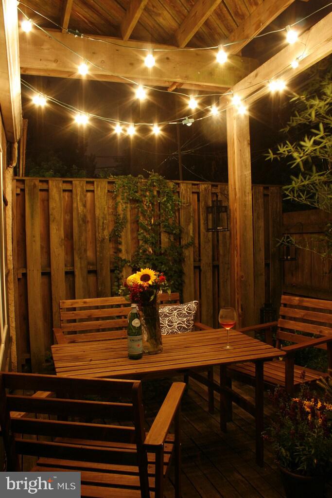 FAIRMOUNT - Residential Lease