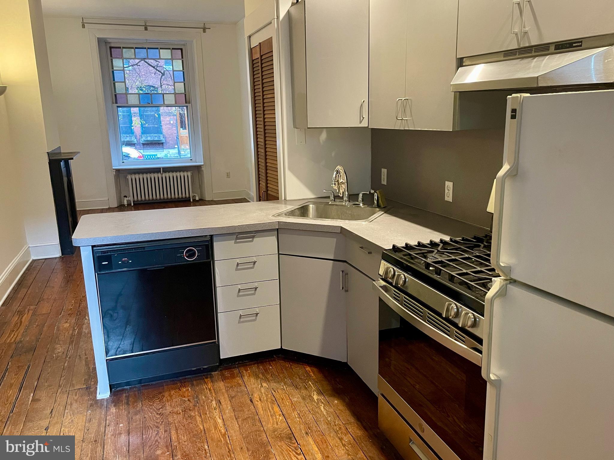 FAIRMOUNT - Residential Lease