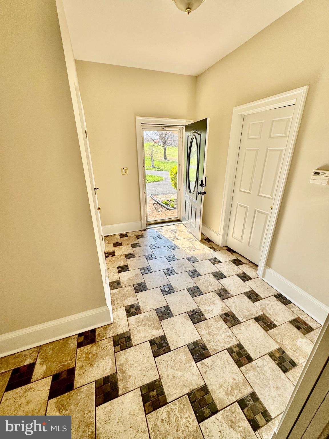 FULTON HILL - Residential