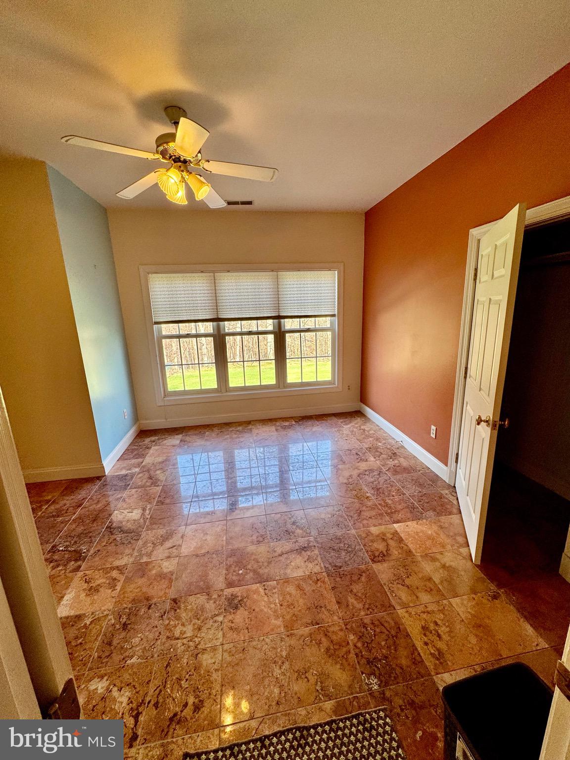 FULTON HILL - Residential