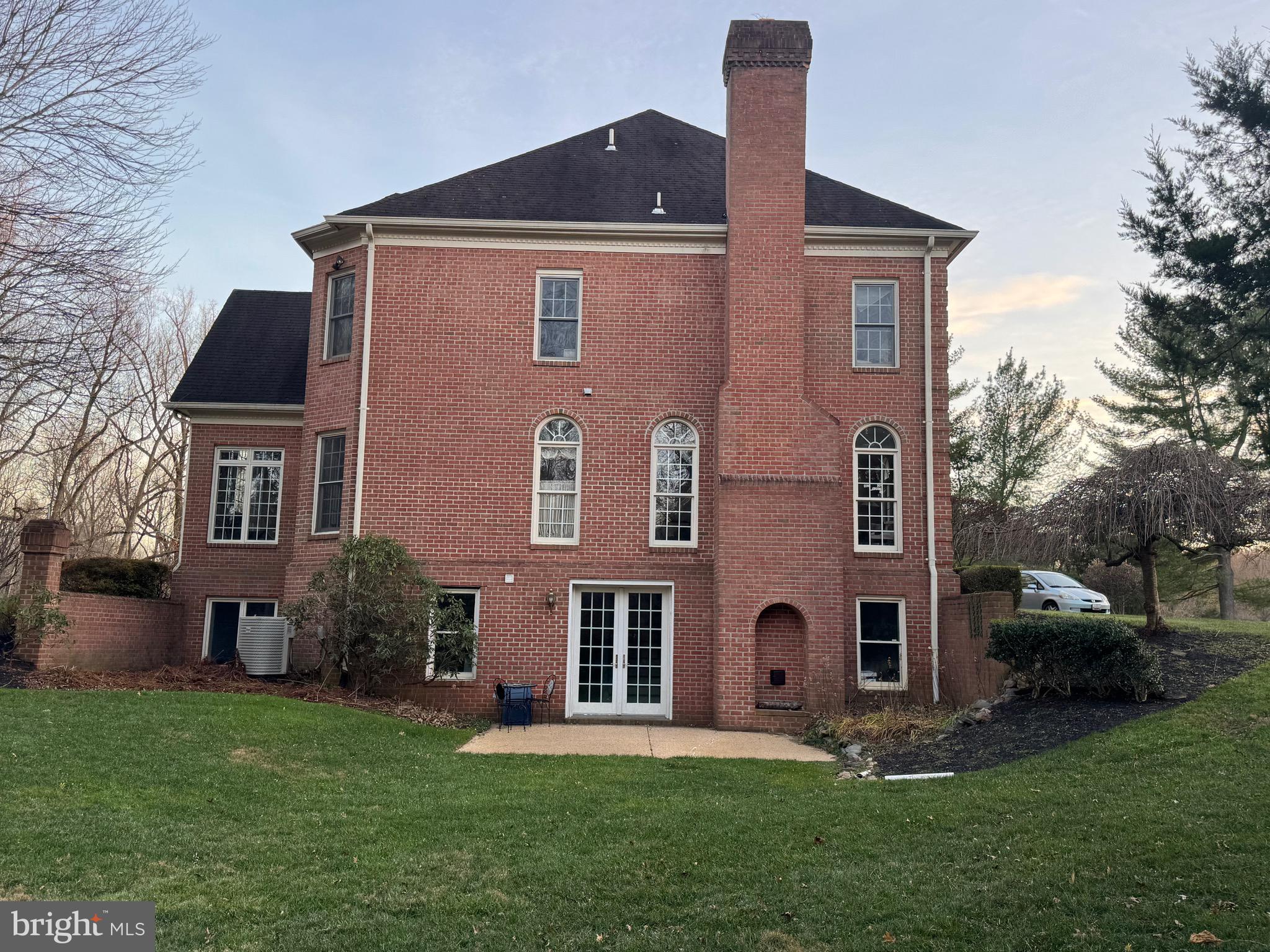 FULTON HILL - Residential