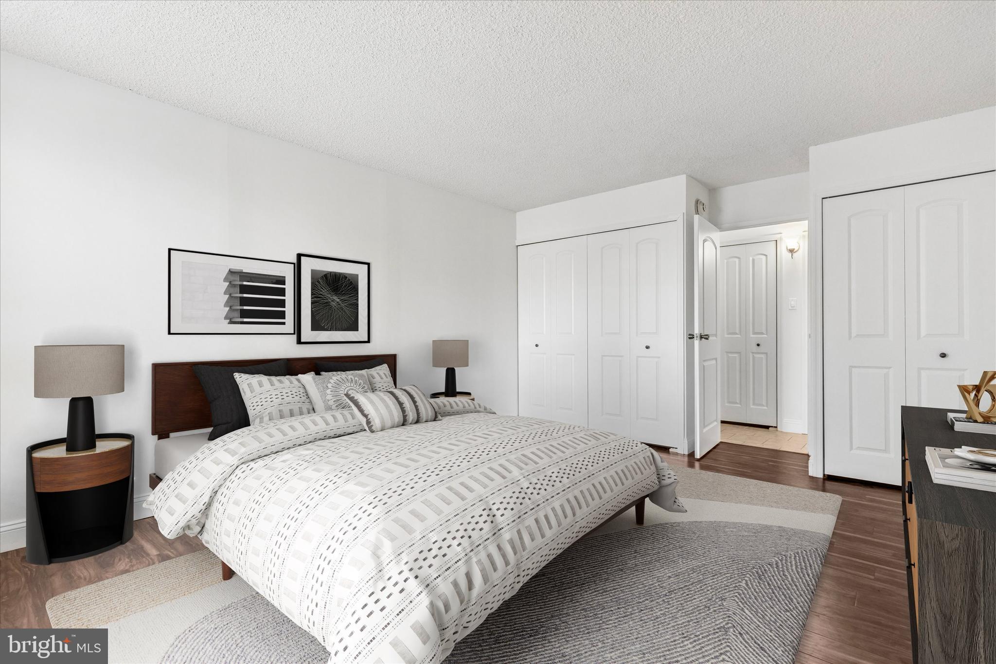 PLYMOUTH HILLS - Residential