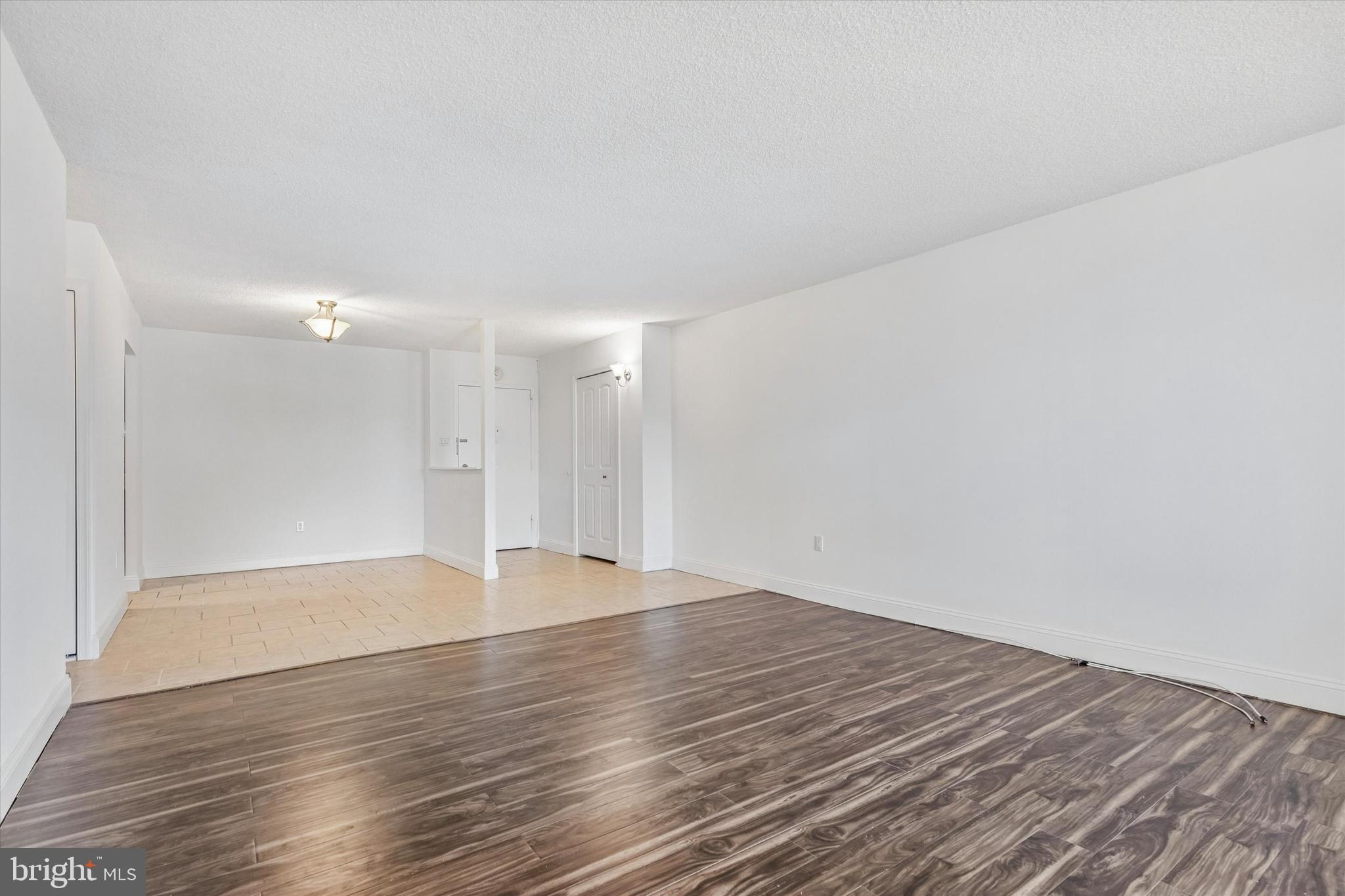 PLYMOUTH HILLS - Residential